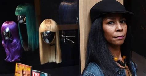 Decades ago, a local stylist created wigs for hip-hop royalty, from Lil’ Kim to Lauryn Hill. Now her work is in a traveling museum exhibit.